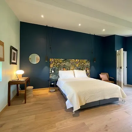 Le Petit Puy Villa *