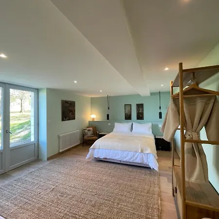 Le Petit Puy Villa
